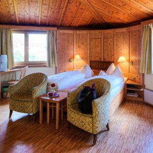 WOODEN COTTAGE FOR 2-7 PEOPLE